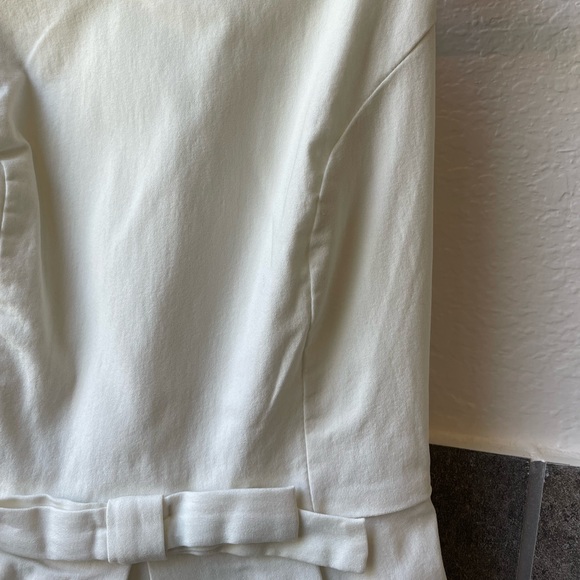 Lulus ivory  XS dress with bow detail - Picture 3 of 4